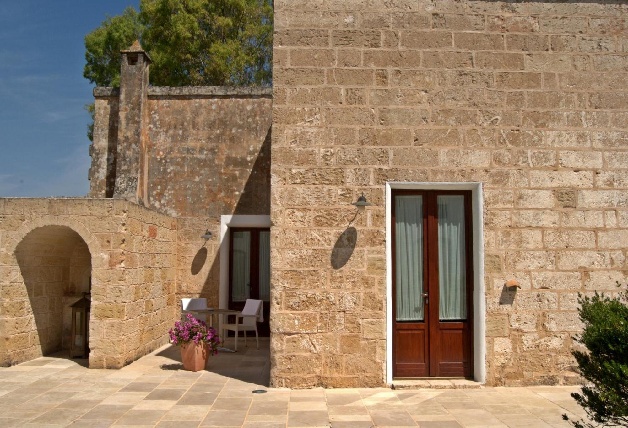 Masseria Corda Di Lana Hotel & Resort Torre Lapillo Exterior foto
